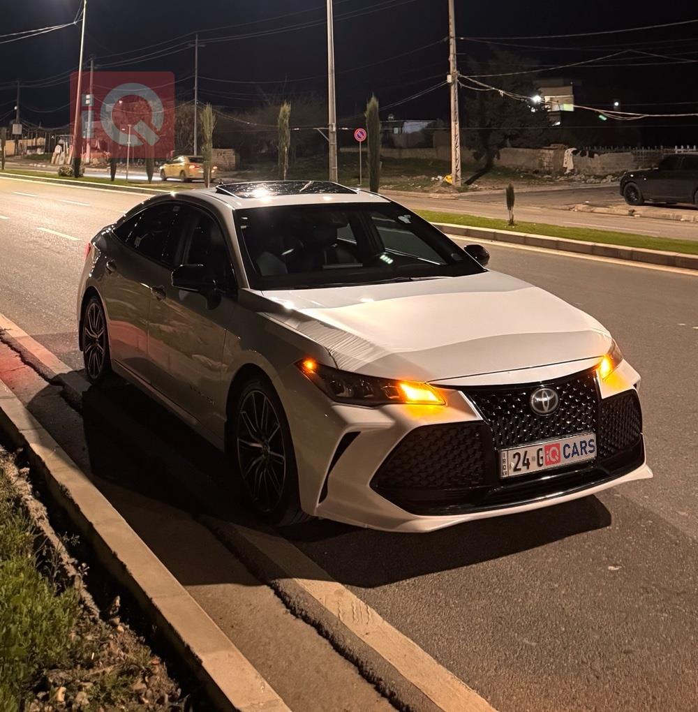 تويوتا أفالون